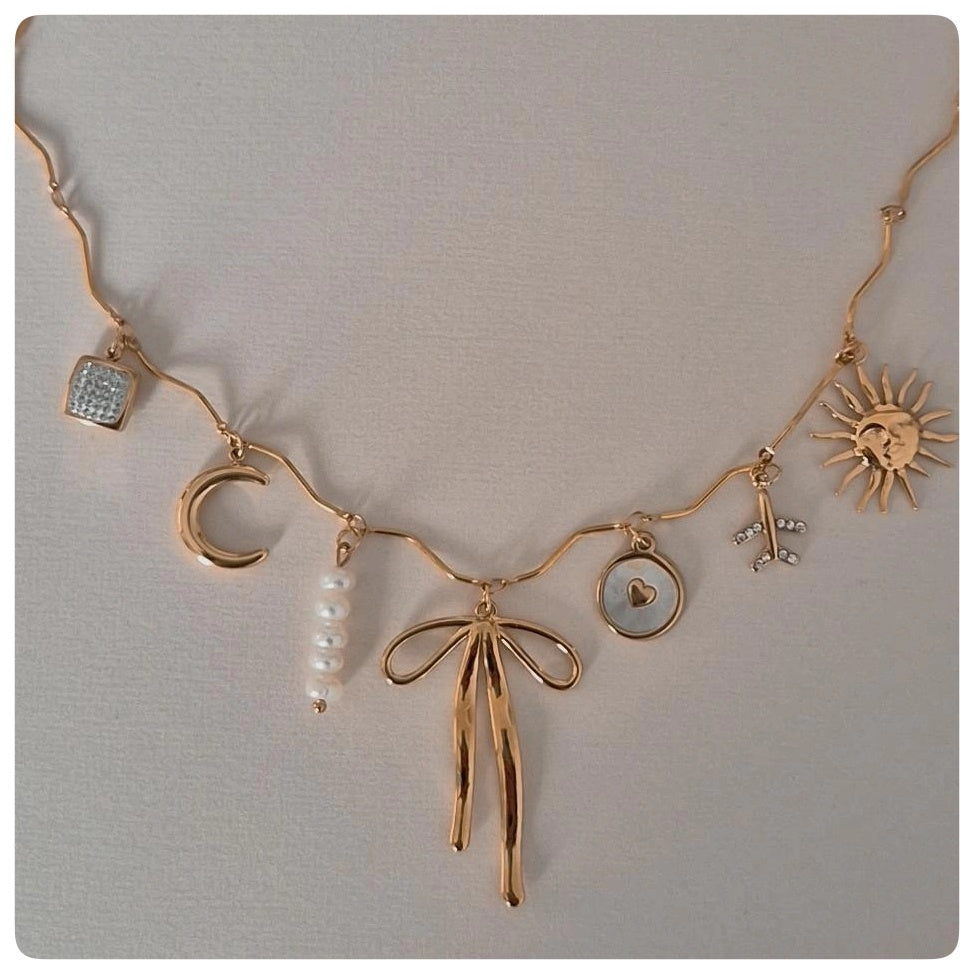 Collar Encanto Charms