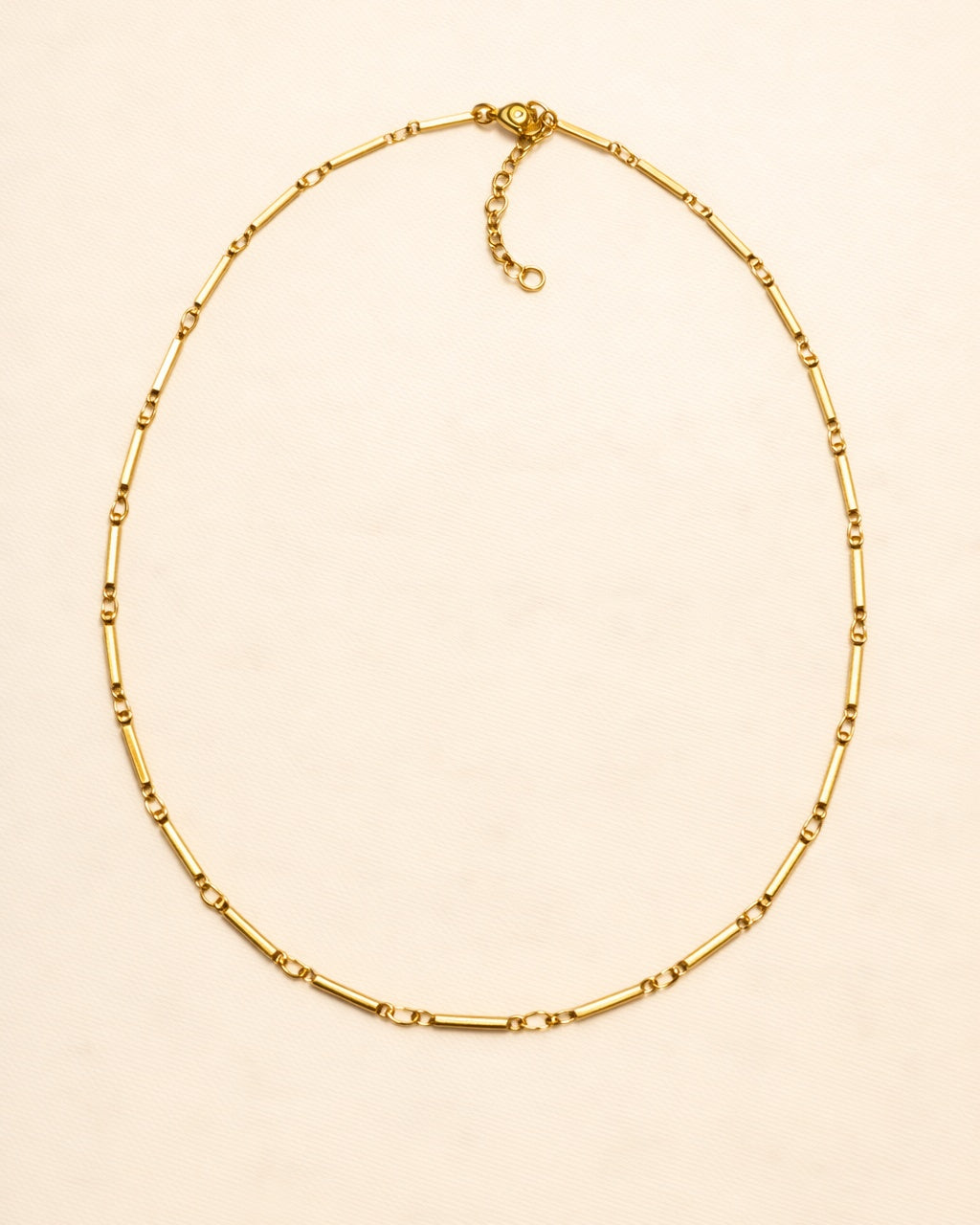 Collar Cadena Línea (base)