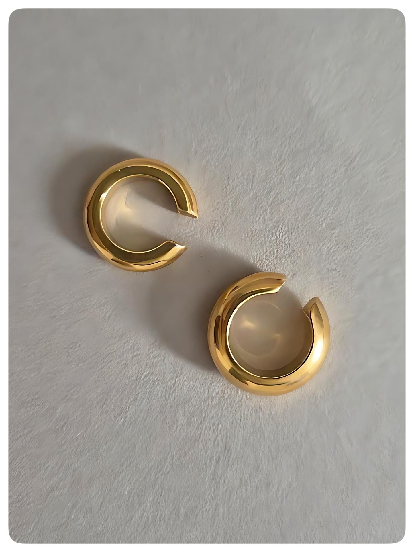 Gold Ear cuff
