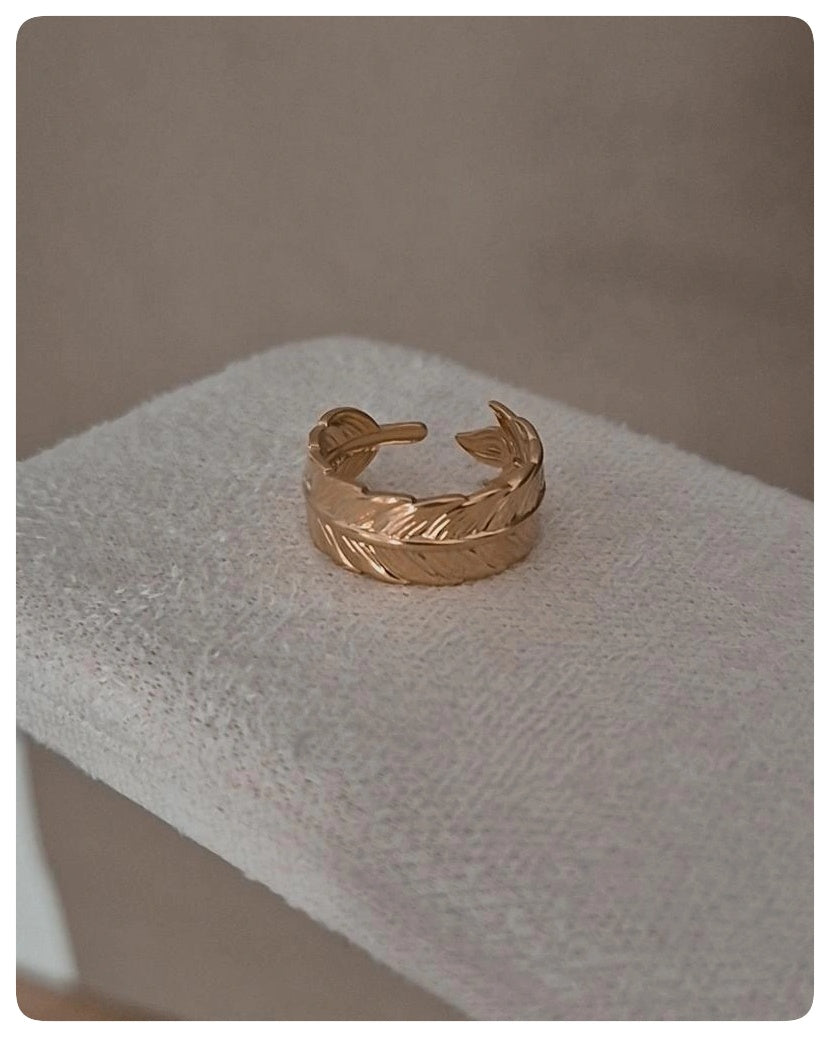 Anillo Pluma Envolvente