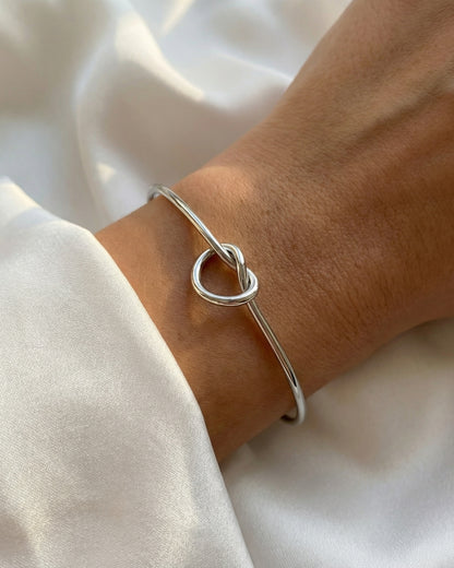 Pulsera Nudo Minimalista