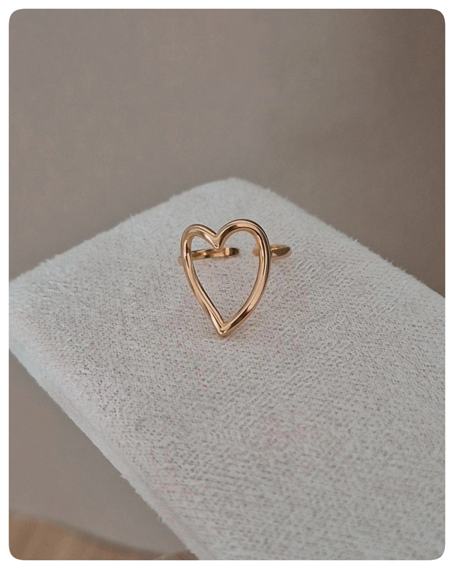 Anillo corazon liso