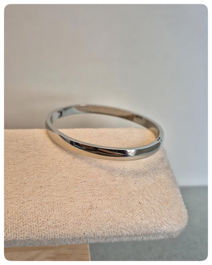 Pulsera Essence  Plateada 6mm