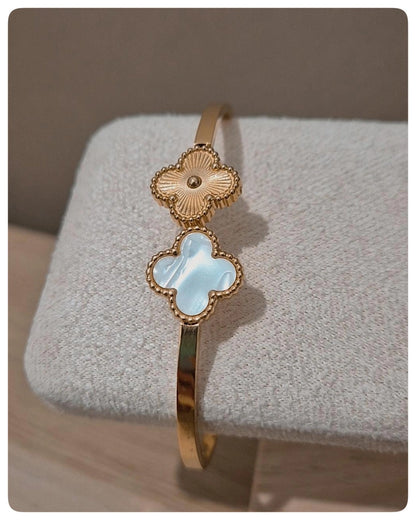 Brazaletes trébol de la fortuna bicolor